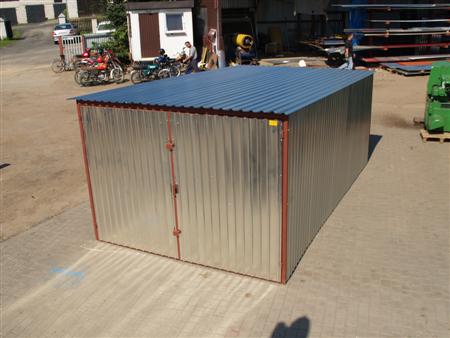 standardowy garaż 3x5